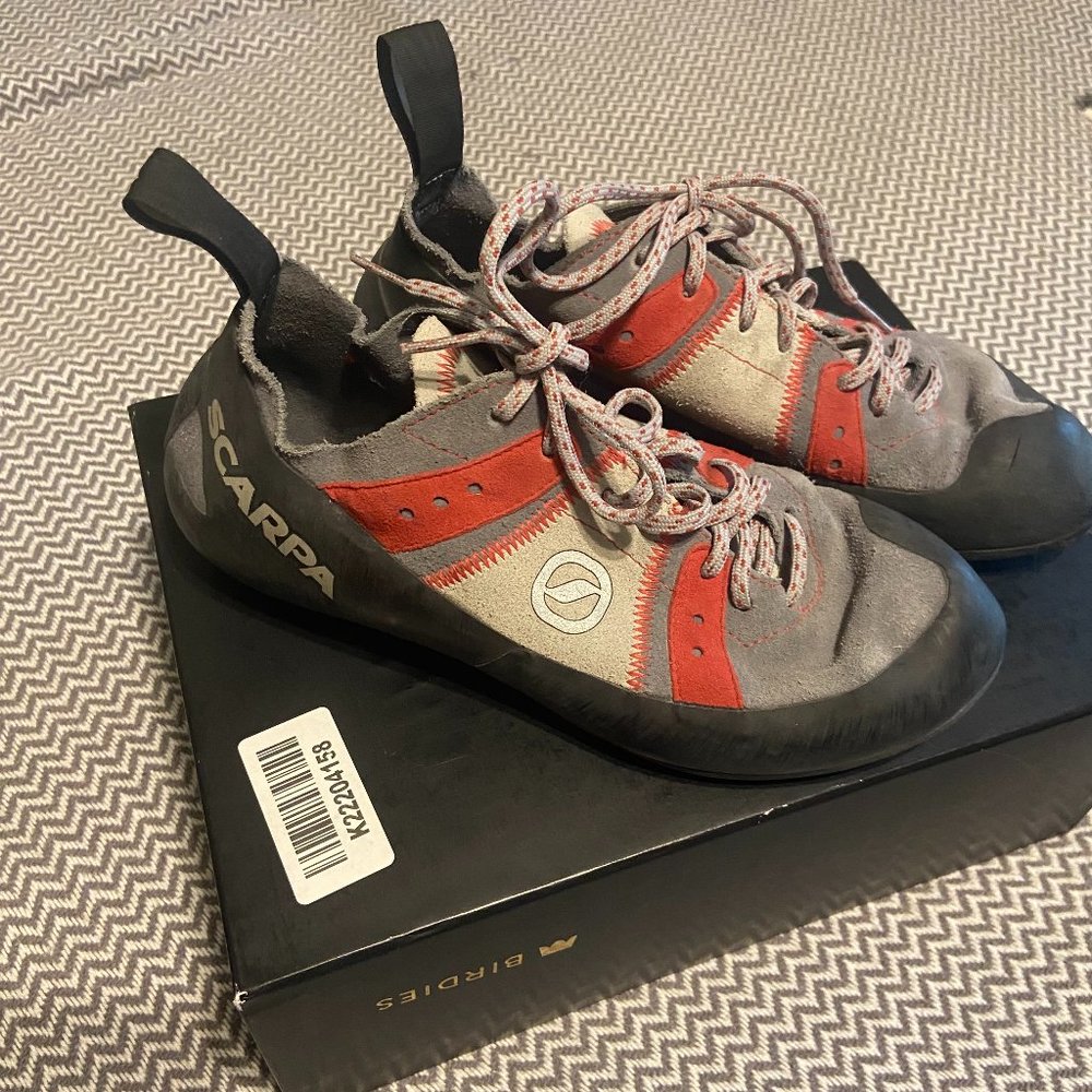 Men's Climbing Shoes
